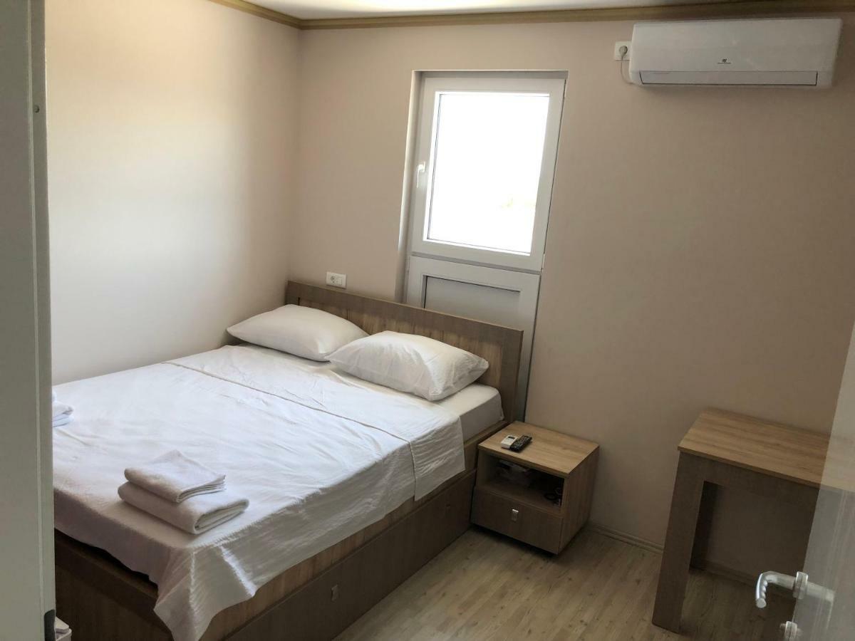 Kubi Hotel สตรูกา ภายนอก รูปภาพ